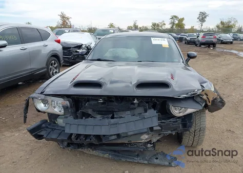 2011 Dodge Challenger Srt8 z USA, uszkodzony, nr VIN 2B3CJ7DJXBH569153